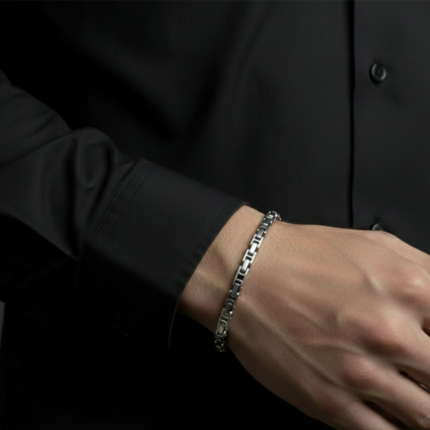 Iron Spirit Bracelet Silver