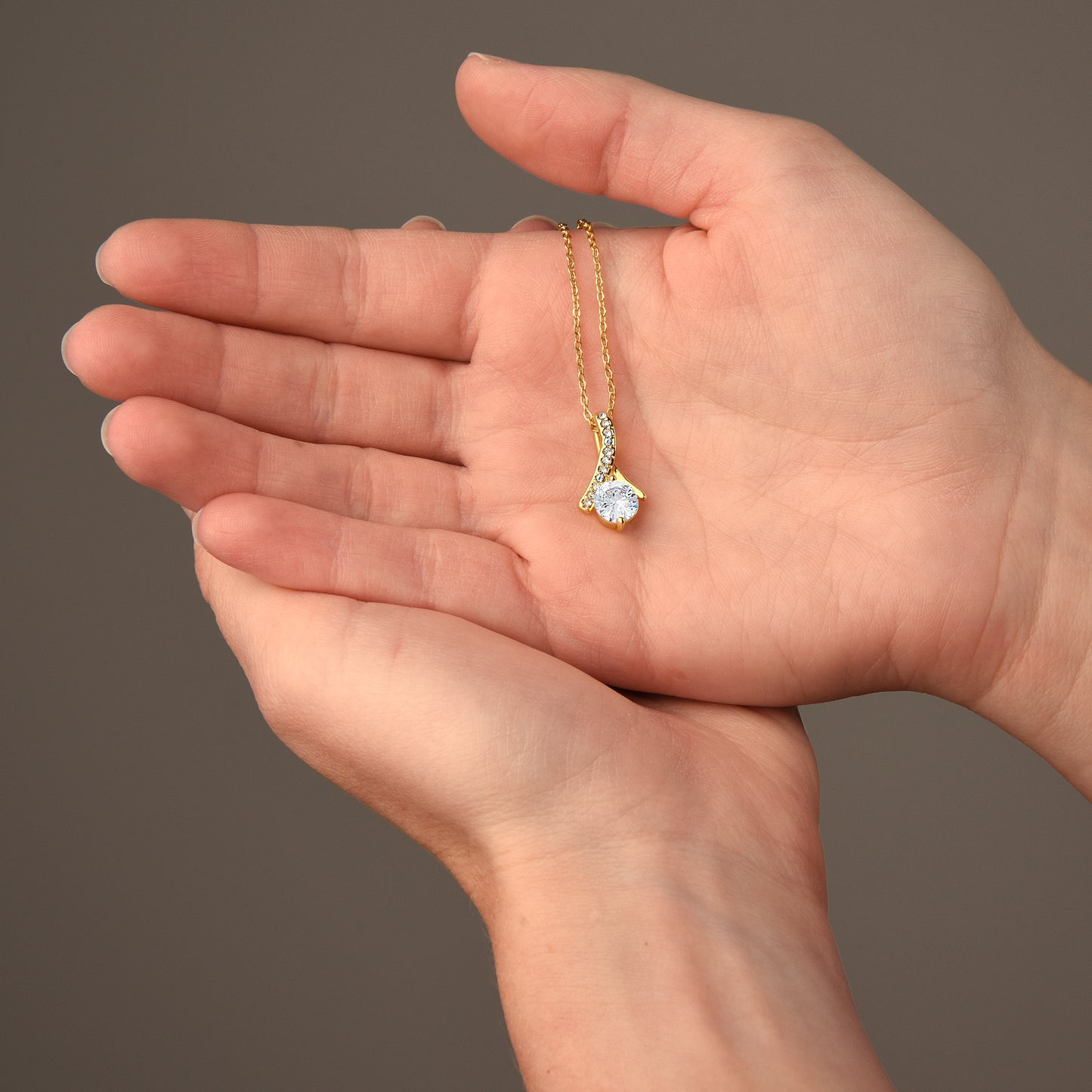 Bella Beauty Necklace 18K Yellow Gold Finish