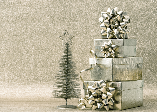 10 GORGEOUS PIECES OF JEWELRY TO MAKE THE PERFECT CHRISTMAS GIFT