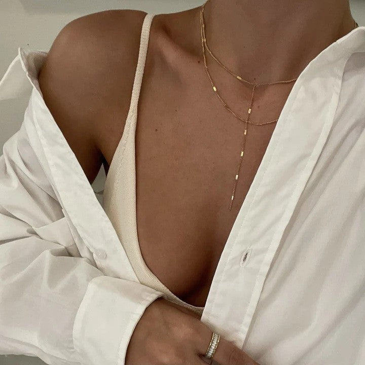 Elegance Unveiled : The Signature Necklace Silver