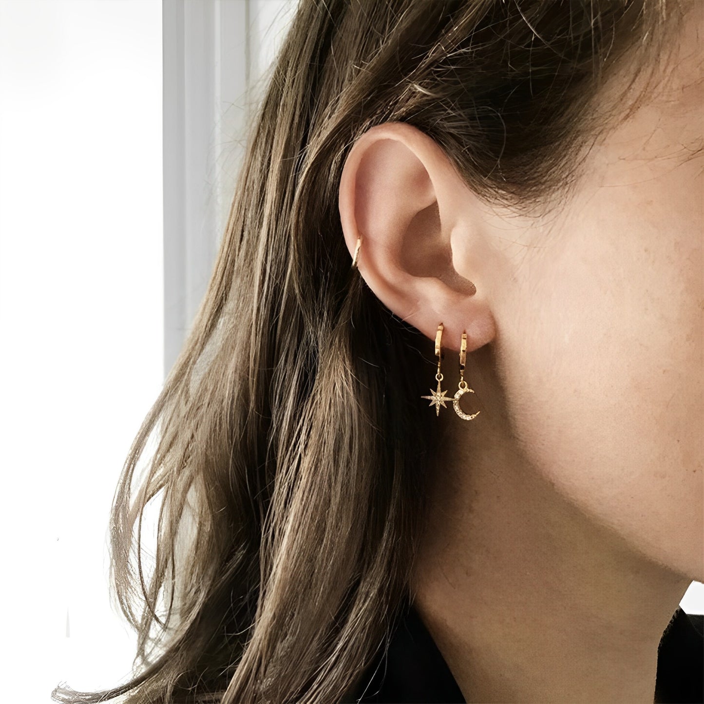 Moon and Star Glow Earrings Gold