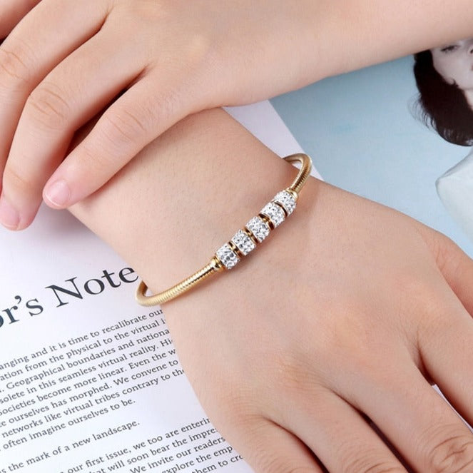 Magnetic Luck Bracelet Gold